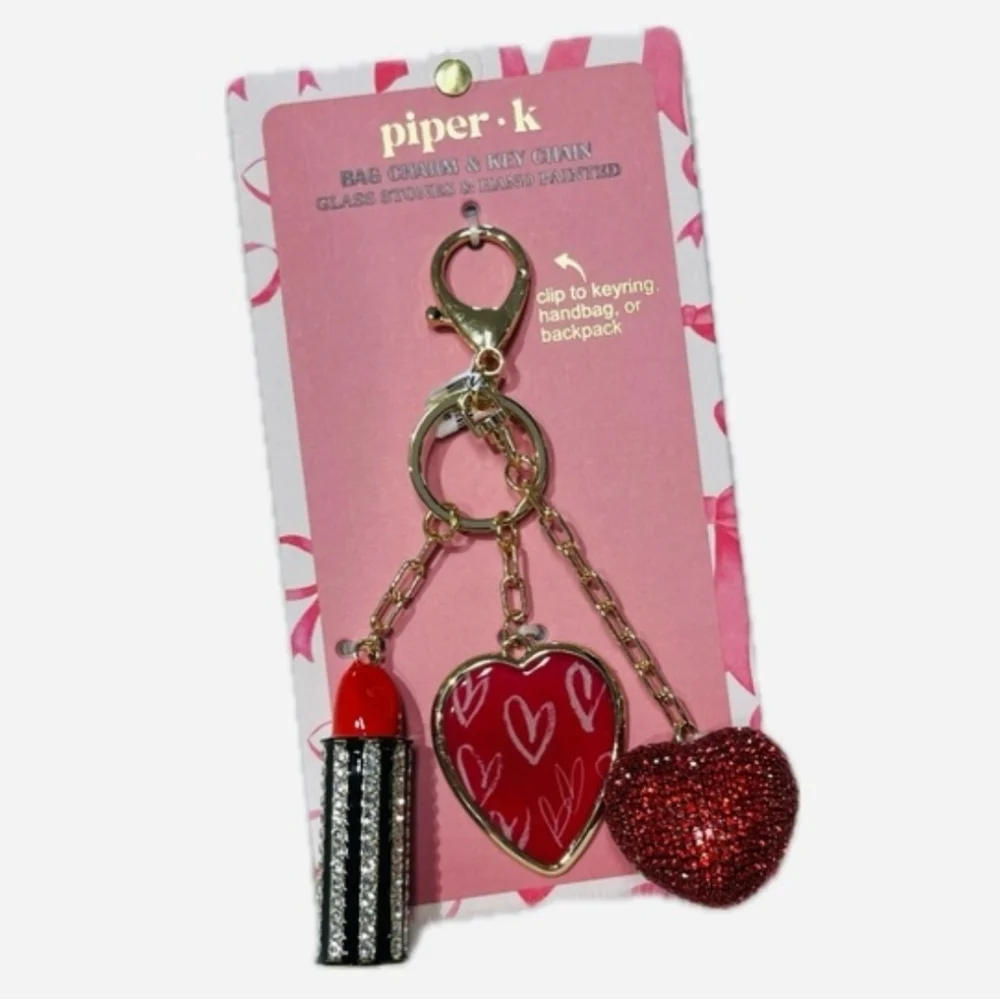 💕🔹️Piper K🔹️ Beautiful Hearts, Lipstick Bag Charm Keychain